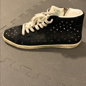 Steve Madden sneakers